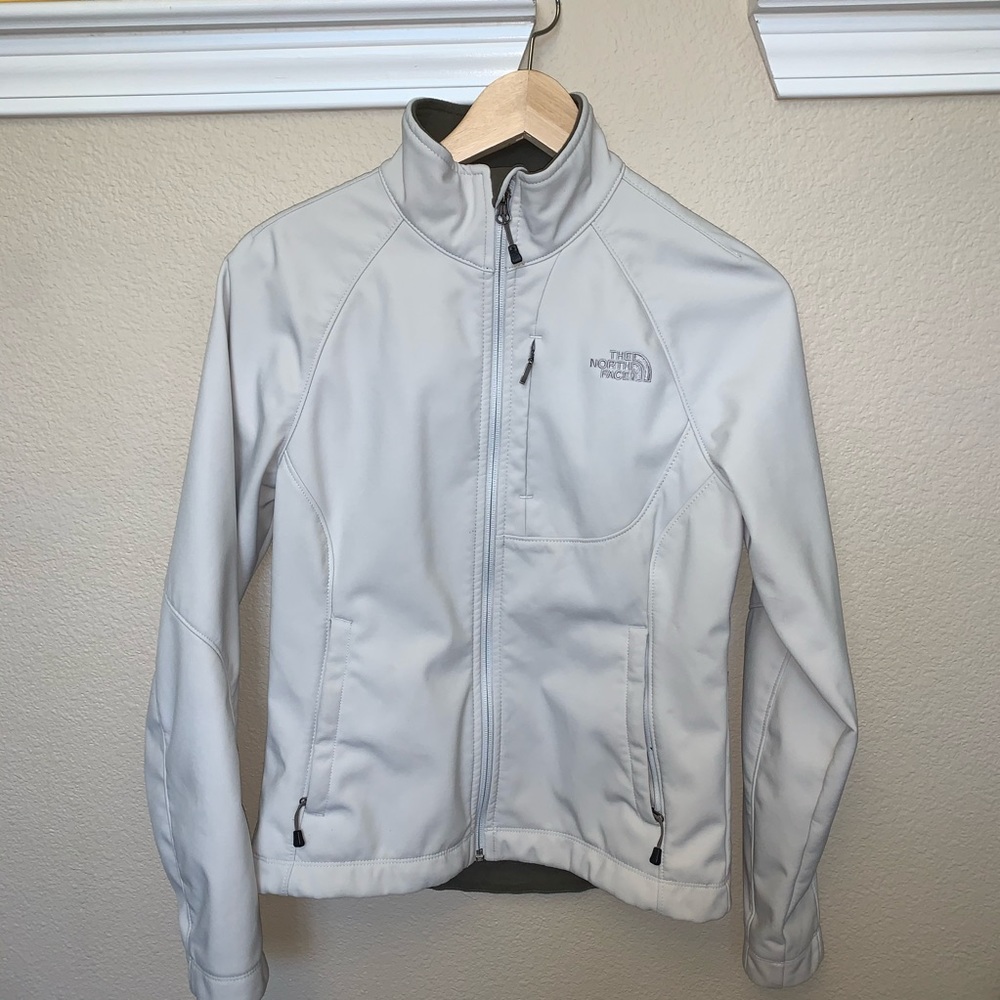 North Face Soft Shell Jacket - Picture 2 of 6